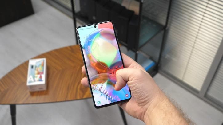 Телефон Samsung A71 — фото из отзыва «Годный среднебюджетный апарат»