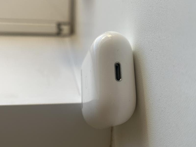 Наушники Apple AirPods — фото из отзыва «Очень удобные наушники, отличный звук.» (3 из 4)