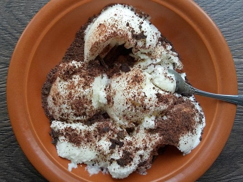 Мороженое ванильное "365 дней" — фото из отзыва «Вкусно, особенно с топпингом.» (1 из 4)