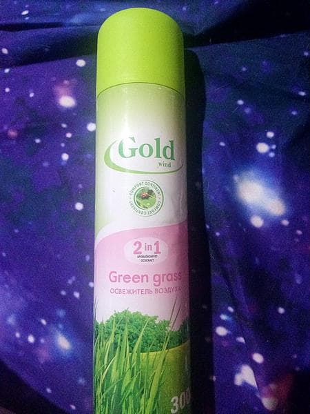 Освежитель Gold wind green grass — фото из отзыва «Душистый, но не долгий» (1 из 2)