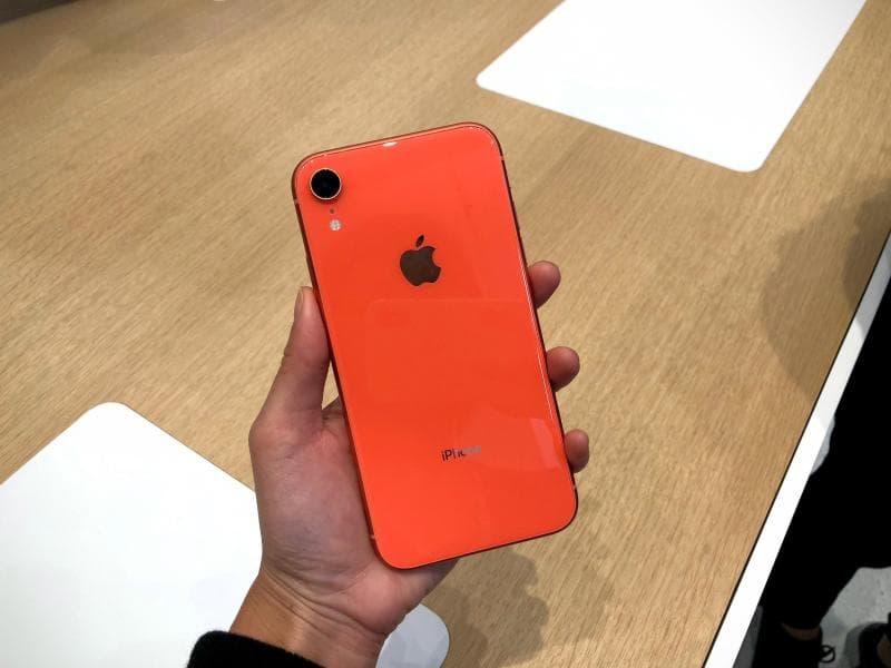 Телефон Apple iPhone XR — фото из отзыва «Телефон очень хороший» (2 из 3)