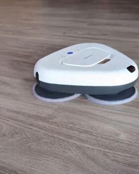 Робот-полотер Everybot Three Spin — фото из отзыва «Чтобы ребенок ползал по чистому полу.»