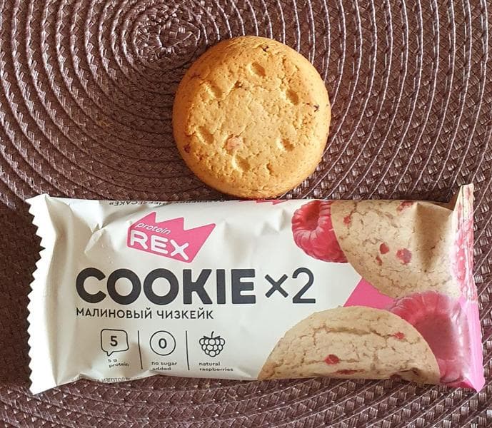 Протеиновое печенье COOKIE ProteinREX Малиновый — фото из отзыва «Протеиновое печенье COOKIE ProteinREX Малиновый чизкейк» (3 из 3)