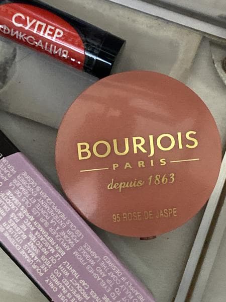 Румяна Bourjois Paris 95 Rose — фото из отзыва «Хорошие румяна»