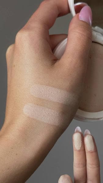 Пудра Shik GLOW PERFE POWDER  LIGHT — фото из отзыва «Хорошая пудра» (2 из 2)