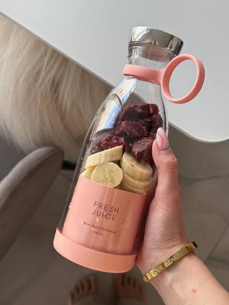 Блендер FRESH JUICE MINI-FAST-PORTABLE 350 ml — фото из отзыва «Удобно брать в дорогу»