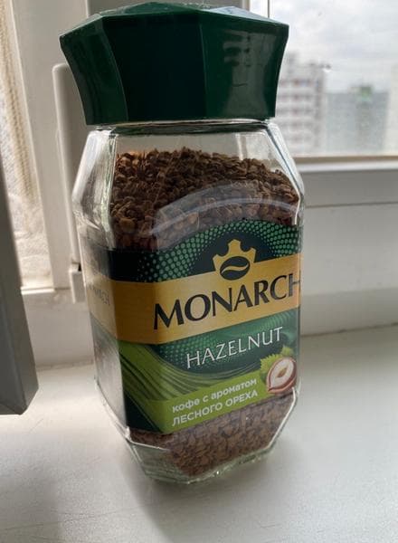 Кофе Monarch Hazelnut с ароматом лесного ореха — фото из отзыва «Мне нравится его бодрящий вкус.» (1 из 2)