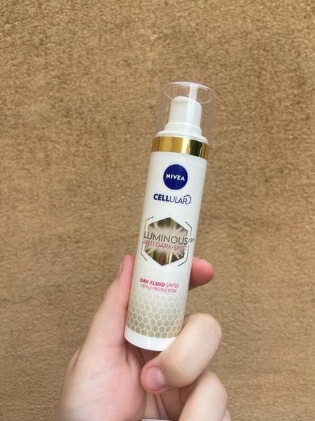 Крем-флюид Nivea Luminous630 против пигментации — фото из отзыва «Не просто крем с SPF 50, а реальный помощник при пигментных »