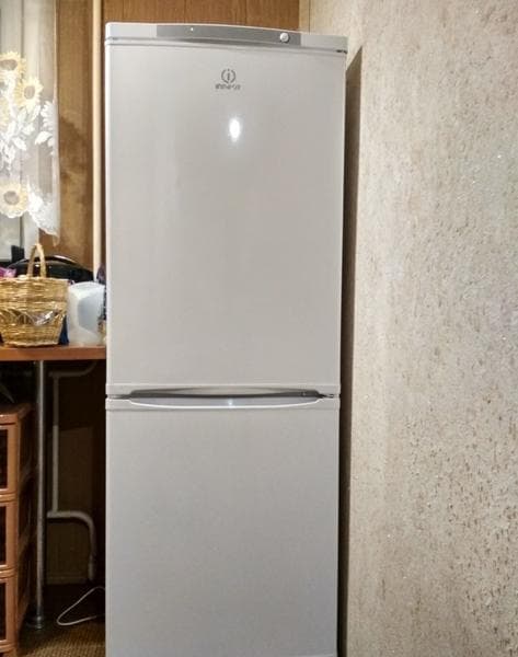 Холодильник Indesit B 16 — фото из отзыва «Качество & цена»