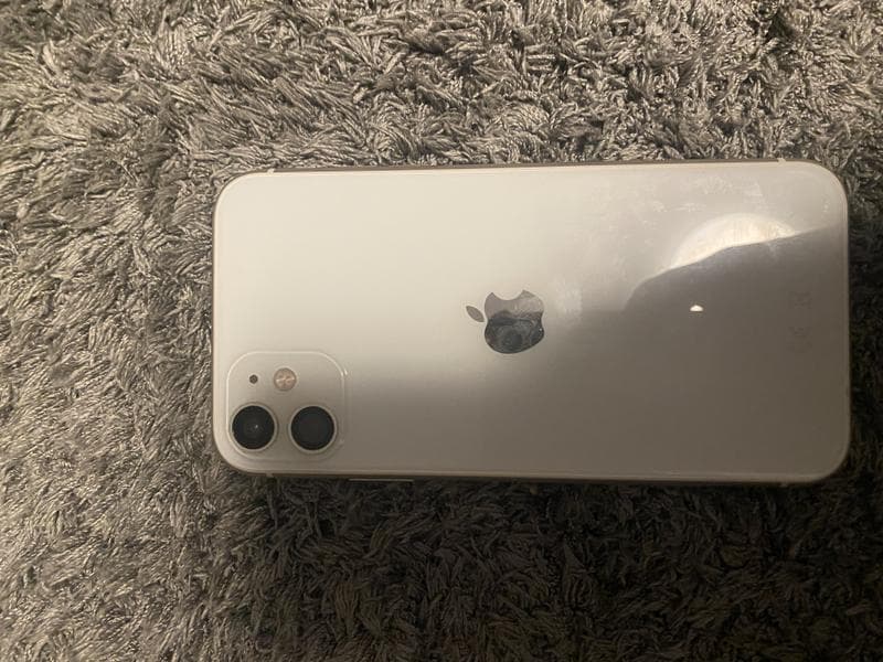 Телефон Apple Iphone 11 — фото из отзыва «Смартфон очень удобный в пользовании, советую к приобретению»