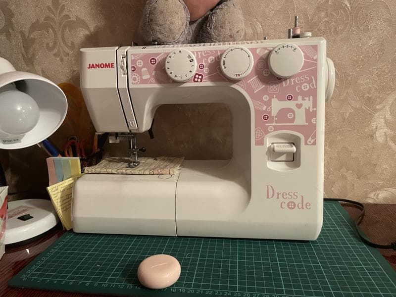 Швейная машина Janome Dresscode — фото из отзыва «Отличная бытовая машинка»
