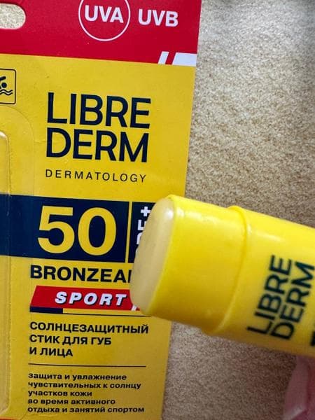 Солнцезащитный стик Librederm Bronzeada Sport для губ и лица — фото из отзыва «Отличная защита от солнца для чувствительных участков кожи л» (2 из 3)