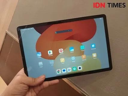 Планшет Xiaomi Redmi Pad SE — фото из отзыва «Невероятно удобный и лёгкий.»