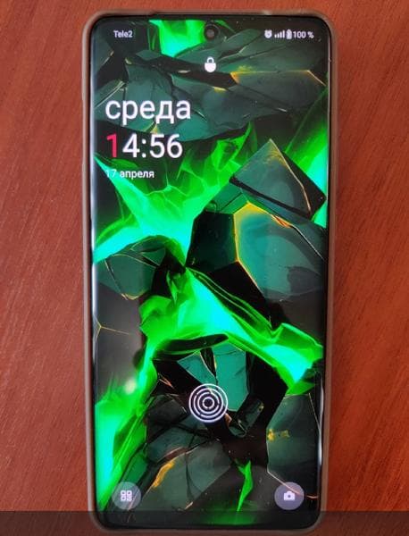Телефон OnePlus 12 — фото из отзыва «Отличный флагман»