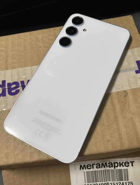 Телефон Samsung Galaxy a 55 — фото из отзыва «Отличный бюджетник» (2 из 3)