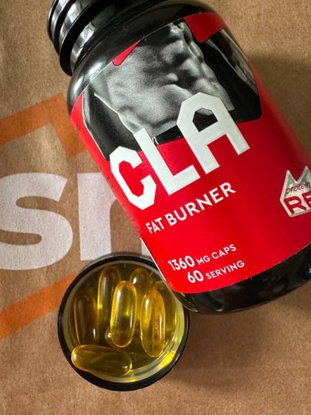 Жиросжигатель CLA FAT BURNER ProteinRex — фото из отзыва «Полезный и эффективный Жиросжигатель от ProteinRex!» (2 из 3)