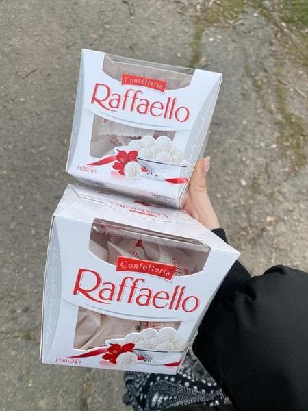 Конфеты Raffaello — фото из отзыва «Любимки»