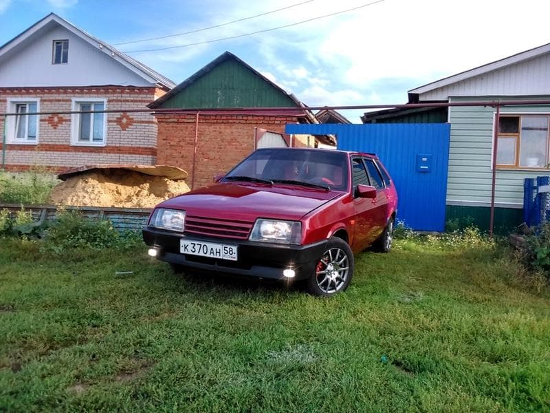 Автомобиль LADA (ВАЗ) 2109 — фото из отзыва «Шикарный автомобиль для того чтобы полностью освоить езду на» (2 из 3)