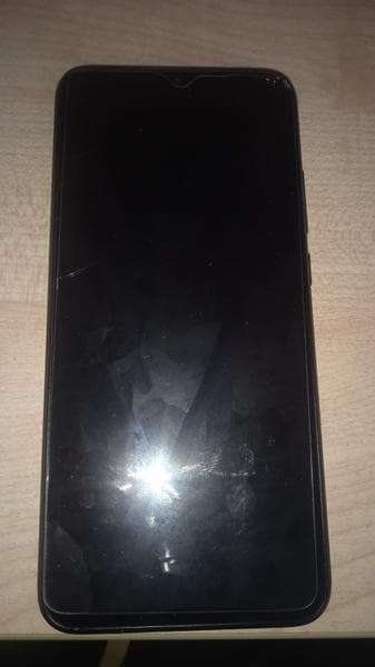 Телефон Xiaomi Redmi 9c — фото из отзыва «Бюджетный, но плохой телефон для частого пользования» (2 из 2)