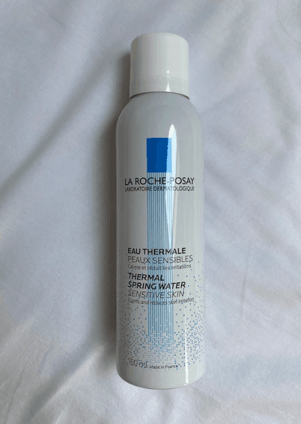 Термальная вода La Roche Posay  — фото из отзыва «Очень освежает кожу в жару и держит макияж» (1 из 3)