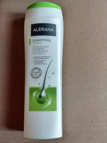 Шампунь от перхоти Alerana  — фото из отзыва «Заявлено предотвращение выпадения - его нет, от перхоти - ср» (1 из 2)