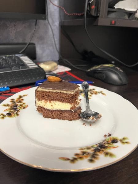 Торт La Creme "Миндальный" — фото из отзыва «Вот этот торт и правда очень вкусный»