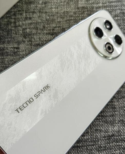 Телефон Tecno Смартфон Tecno Spark 30 Pro — фото из отзыва «Отличный телефон за свои деньги!» (4 из 4)
