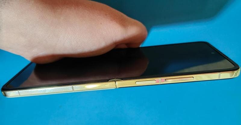 Телефон TECNO PHANTOM V Flip 2 — фото из отзыва «Необычный, но удачный опыт»