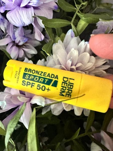 Солнцезащитный стик Librederm Bronzeada Sport для губ и лица — фото из отзыва «Хорошая защита от солнца!» (3 из 3)