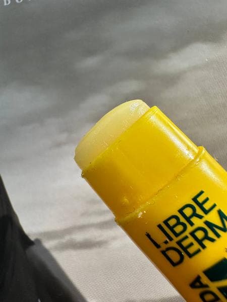 Солнцезащитный стик Librederm Bronzeada Sport для губ и лица — фото из отзыва «Стик, который должен быть у всех, кто заботится о своей коже» (2 из 3)