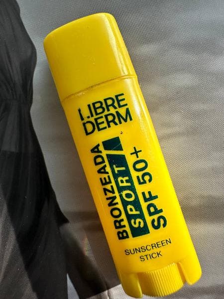 Солнцезащитный стик Librederm Bronzeada Sport для губ и лица — фото из отзыва «Стик, который должен быть у всех, кто заботится о своей коже» (3 из 3)