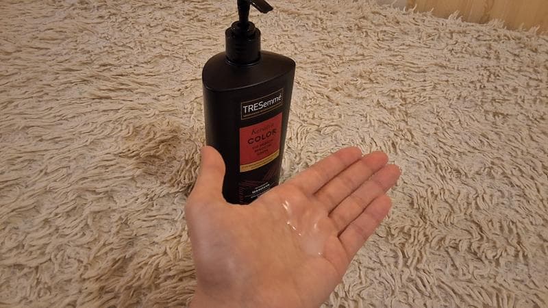 Шампунь TRESemme Keratin COLOR — фото из отзыва «Шампунь, который придаст вашим волосам блеск! 👩💖» (4 из 4)