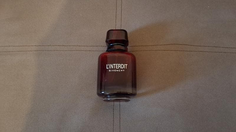 Духи Givenchy L'Interdit — фото из отзыва «Духи для деловой и элегантной женщины от Givenchy🤩» (1 из 5)
