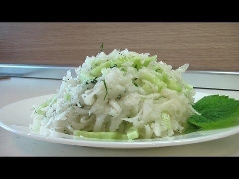 Салат из редьки с орехами