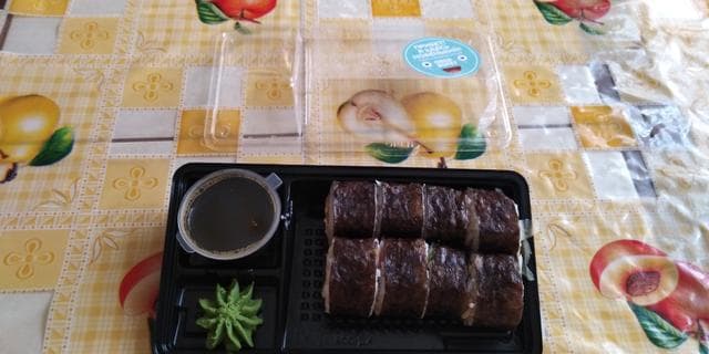 Роллы с лососем