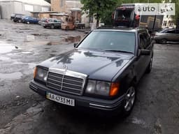 Автомобиль Mercedes-Benz М124, 1987 г.