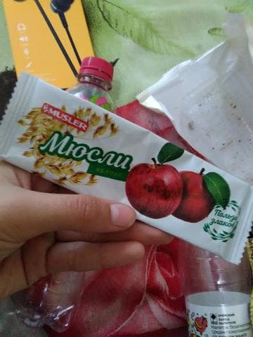 Батончик мюсли "Мюслер" яблоко.