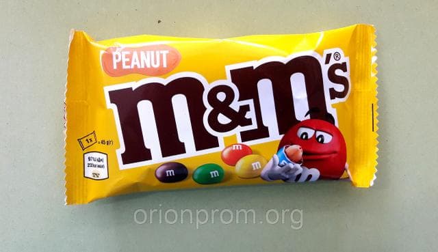 Драже с арахисом " m&ms"