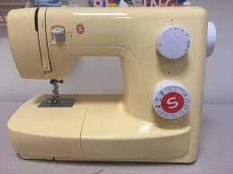Швейная машина Singer Simple 3223