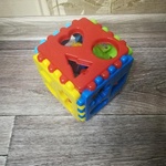 Детская развивающая игрушка Кубик-сортер фото 1 