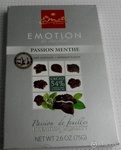 Шоколадные конфеты Emoti  "Листья" с мятной начинк