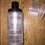 Спрей для фиксации макияжа Catrice Prime and fine Anti-shine fixing spray фото 2 