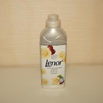 Кондиционер для белья Lenor "Масло ши" фото 1 