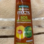 Шампунь Garnier Fructis "SOS восстановление" керафил+масло амлы фото 1 