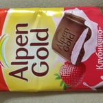 Шоколад Alpen Gold Клубника с йогуртом фото 1 