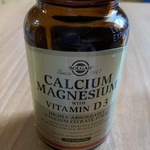 Кальций , магний с витамином D3 от Solgar (Calcium magnesium with vitamin D3) фото 1 